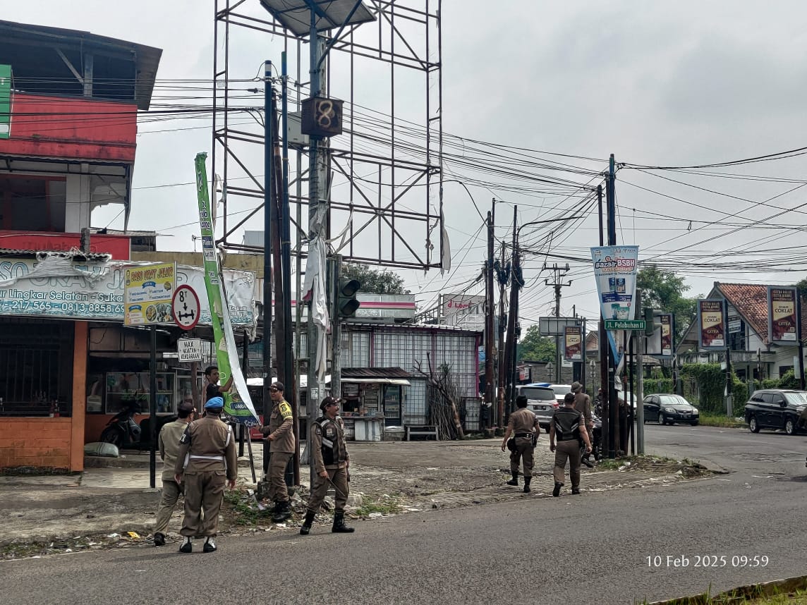 Damkar Padamkan Kebakaran Rumah